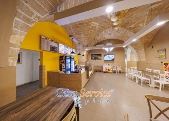 Interno non residenziale - Ristorante via Isabella d'Aragona, Gallipoli - foto 21