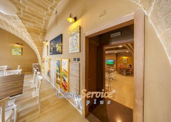 Interno non residenziale - Ristorante via Isabella d'Aragona, Gallipoli - foto 36