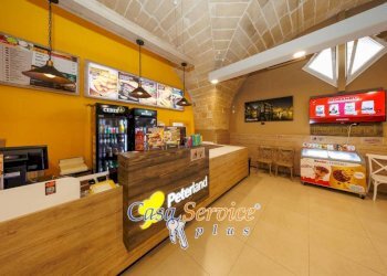 Interno non residenziale - Ristorante via Isabella d'Aragona, Gallipoli - foto 44