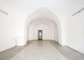 Interno non residenziale - Negozio via Roma, Matino - foto 1