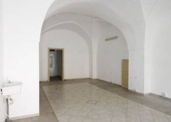 Interno non residenziale - Negozio via Roma, Matino - foto 10