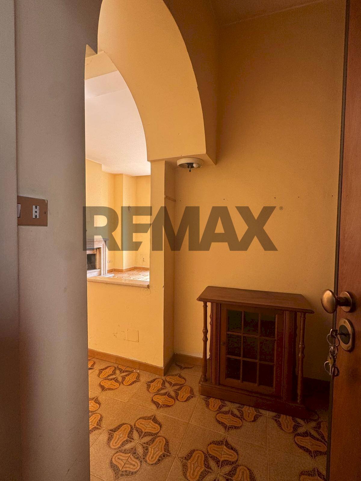 Hall / corridoio - Four-room apartment via del carmine
 
17, Cassino - photo 1