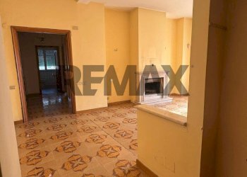 Stanza vuota - Four-room apartment via del carmine
 
17, Cassino - photo 3