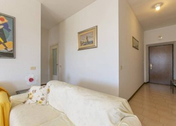 Camera da letto - Four-room apartment via Ninfa, 7, Anzio - photo 6
