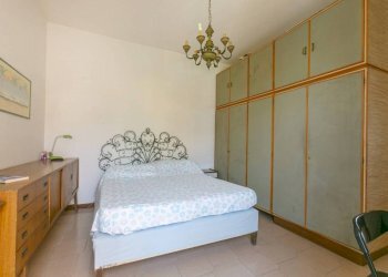 Camera da letto - Four-room apartment via Ninfa, 7, Anzio - photo 14