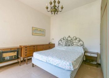 Camera da letto - Four-room apartment via Ninfa, 7, Anzio - photo 15