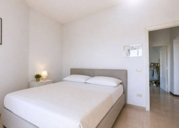 Camera da letto - Four-room apartment via Ninfa, 7, Anzio - photo 27