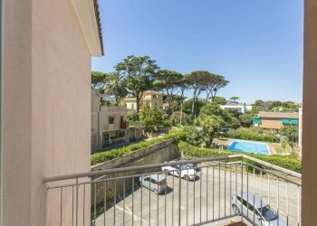 Balcone - Four-room apartment via Ninfa, 7, Anzio - photo 29