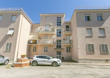 Facciata - Four-room apartment via Ninfa, 7, Anzio - photo 31