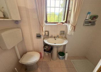 Bagno - Casa indipendente Frazione Festiona Soprana, 8, Demonte - foto 9