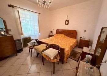 Camera da letto - Casa indipendente Frazione Festiona Soprana, 8, Demonte - foto 13