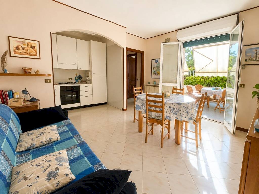 Salone - Appartamento via Vittorio Veneto, 27, Bordighera - foto 3