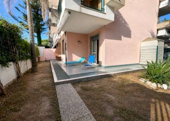 Giardino - Appartamento via Vittorio Veneto, 27, Bordighera - foto 11