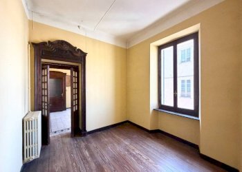 Camera da letto - Apartment via Alba, 45, Cuneo (neighborhood Centro) - photo 13