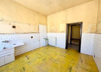 Cucina - Apartment via Alba, 45, Cuneo (neighborhood Centro) - photo 15