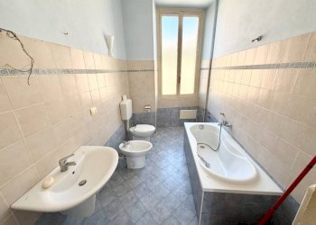 Bagno - Apartment via Alba, 45, Cuneo (neighborhood Centro) - photo 27