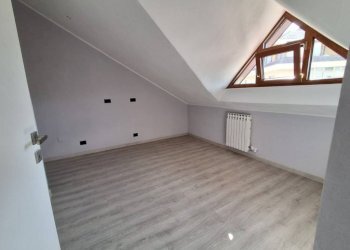 Camera da letto - Attico via Rosa Luxemburg, 4, Borgo San Dalmazzo - foto 21