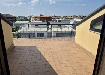 terrazzo vivibile - Apartment Seriate - photo 1