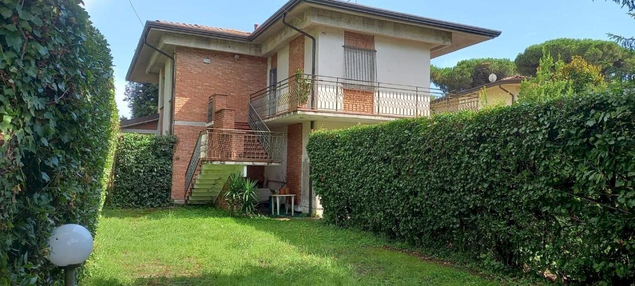 1362826-px71uh - Independent house Via Livorno 34, Massa - photo 2