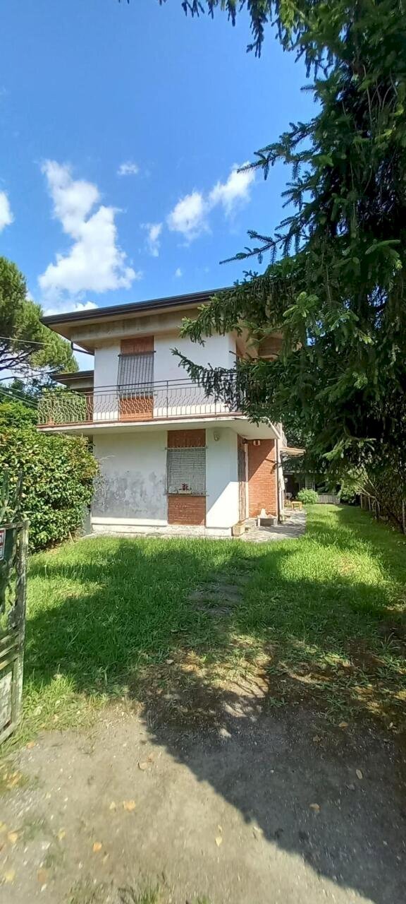 1362826-4s46e - Independent house Via Livorno 34, Massa - photo 3