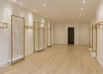Negozio_02 - Commercial Premises Viale G. Puccini 510, Lucca - photo 4