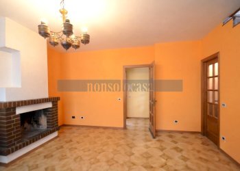 SALONE - Villa a Schiera Via del Biancospino 7, Gualdo Tadino - foto 3