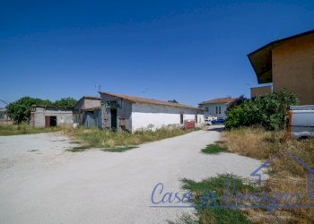 Complesso-5 - Commercial Premises Via Emilia 1430, Longiano - photo 10