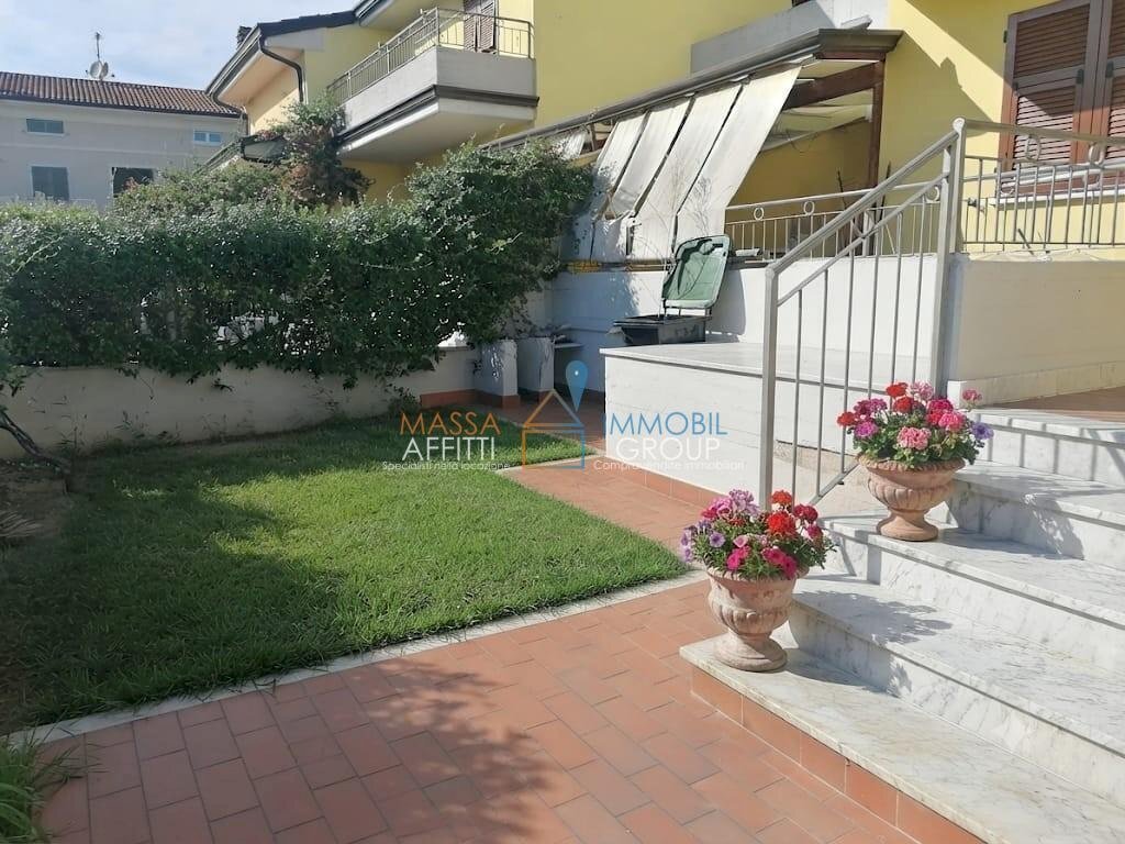 1 - Villa a Schiera Via Cavaiola 42, Carrara - foto 2