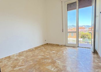 WhatsApp Image 2026-08-18 at 18.38.55 (10) - Appartamento Cogorno - foto 1