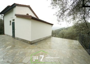 DSC04972.JPG - Villa Via Barletti 77, Casarza Ligure - foto 1
