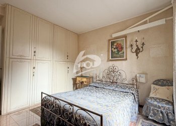 camera matrimoniale - Apartment Lungolago Alessandro Volta 9, Laveno-Mombello - photo 17