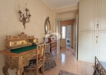 camera matrimoniale - Apartment Lungolago Alessandro Volta 9, Laveno-Mombello - photo 20
