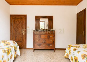 6 camera n1 - Apartment Via della Peschiera 27, Santa Fiora - photo 10