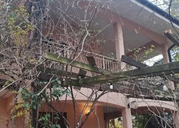 esterno villa con porticato - Appartamento Via Giuseppe Garibaldi 26, Castelvetro di Modena - foto 5