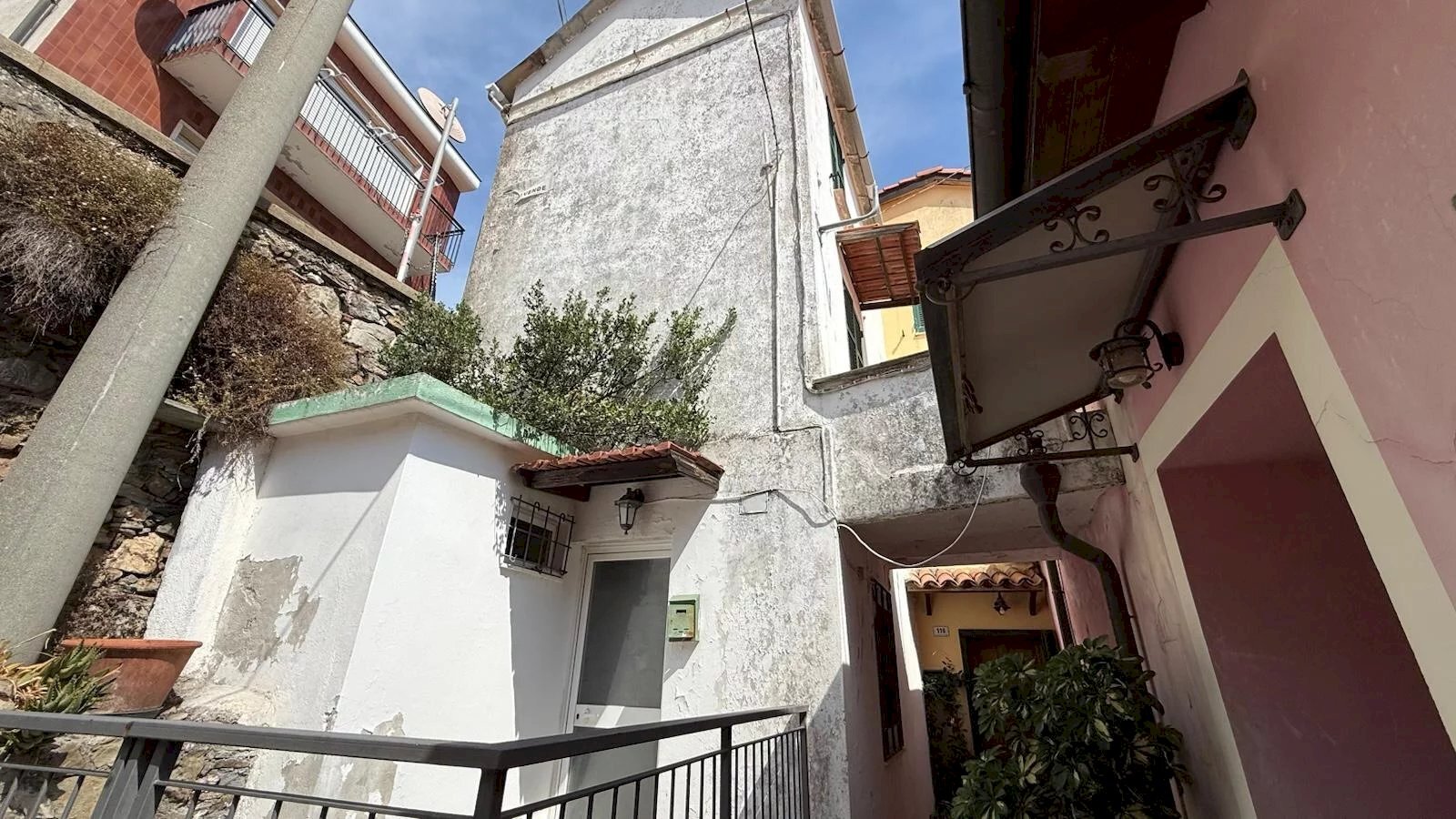 Villa Via Leon Pancaldo, Alassio - photo 3