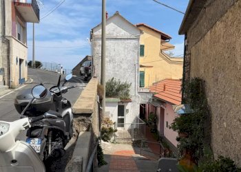 Villa Via Leon Pancaldo, Alassio - photo 2