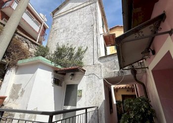 Villa Via Leon Pancaldo, Alassio - photo 3