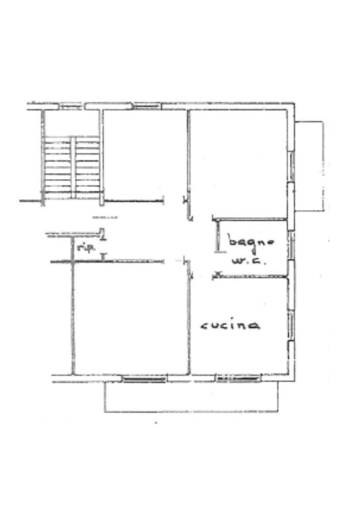 Four-room apartment Via Giuseppe Cassissa, Serra Riccò - floor plans 1