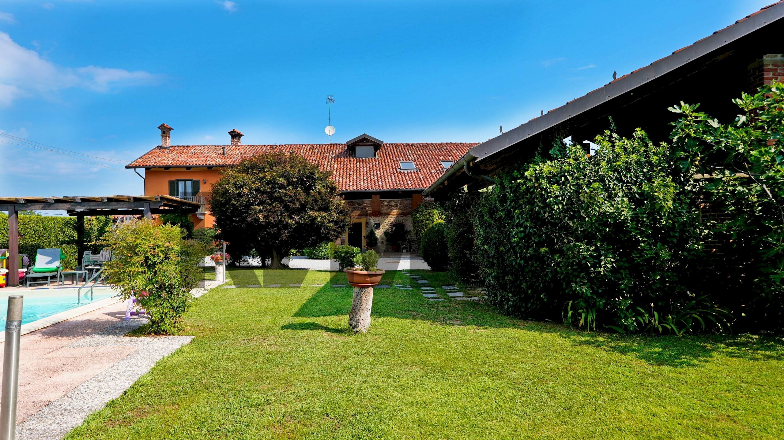 Casale Via Cartignano, 40
Madonna dell'Olmo, frazione Madonna dell'Olmo, Cuneo - foto 3