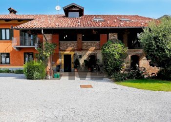 Casale Via Cartignano, 40 
 Madonna dell'Olmo, frazione Madonna dell'Olmo, Cuneo - foto 2