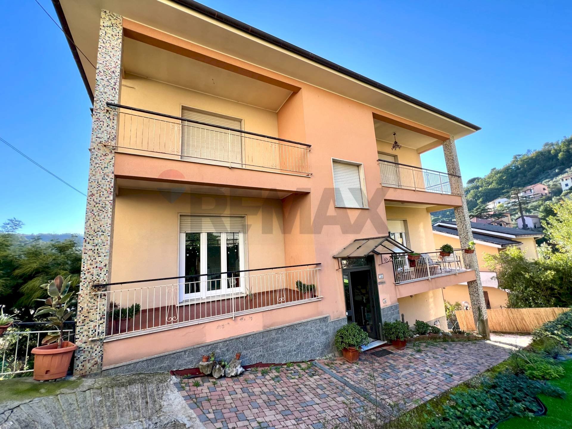 Three-room apartment Castiglione Chiavarese, GE, Castiglione Chiavarese - photo 1