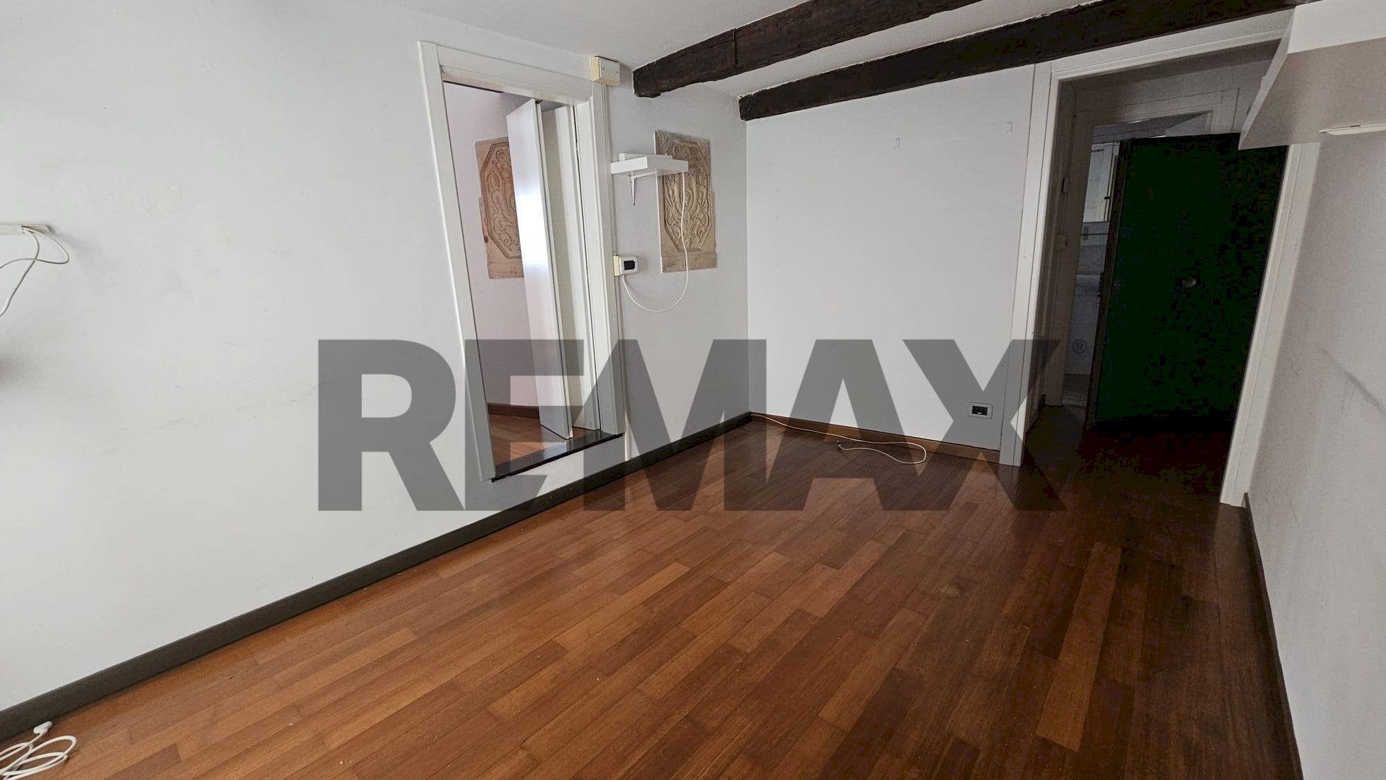 One-room apartment Centro Storico, Genova, Genova (neighborhood Centro Storico) - photo 3