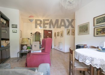 One-room apartment Struppa, Genova, Genova (neighborhood Struppa) - photo 9