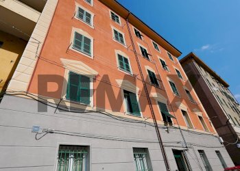 Two-room apartment Via Santissima Maria Ausiliatrice, 5
Pra, Genova (neighborhood Prà) - photo 1