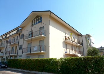 Appartamento via BARBARESCO, 13, frazione Madonna Delle Grazie, Cuneo - foto 1
