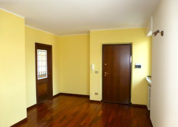 Appartamento via BARBARESCO, 13, frazione Madonna Delle Grazie, Cuneo - foto 2