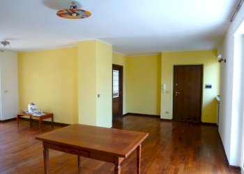 Appartamento via BARBARESCO, 13, frazione Madonna Delle Grazie, Cuneo - foto 3