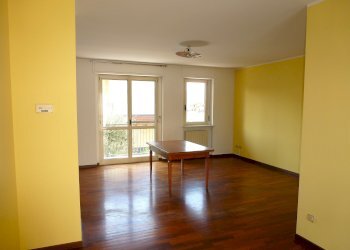 Appartamento via BARBARESCO, 13, frazione Madonna Delle Grazie, Cuneo - foto 5