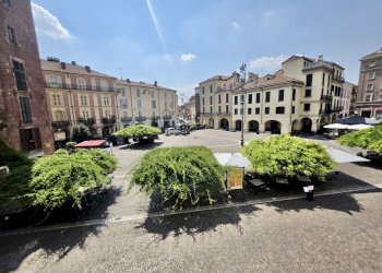 Vista - Locale Commerciale piazza Statuto, 40, Asti - foto 16
