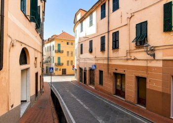 Magazzino Via Felice Cascione, Imperia - foto 17